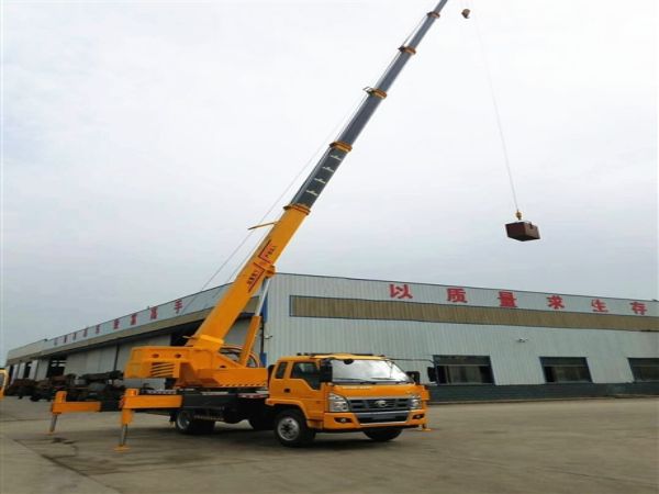 翔安区吊车租赁电话_吊车师傅如何保证吊车时的安全